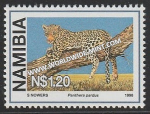 1998 Namibia - Large Wild cats - Cheetah on tree